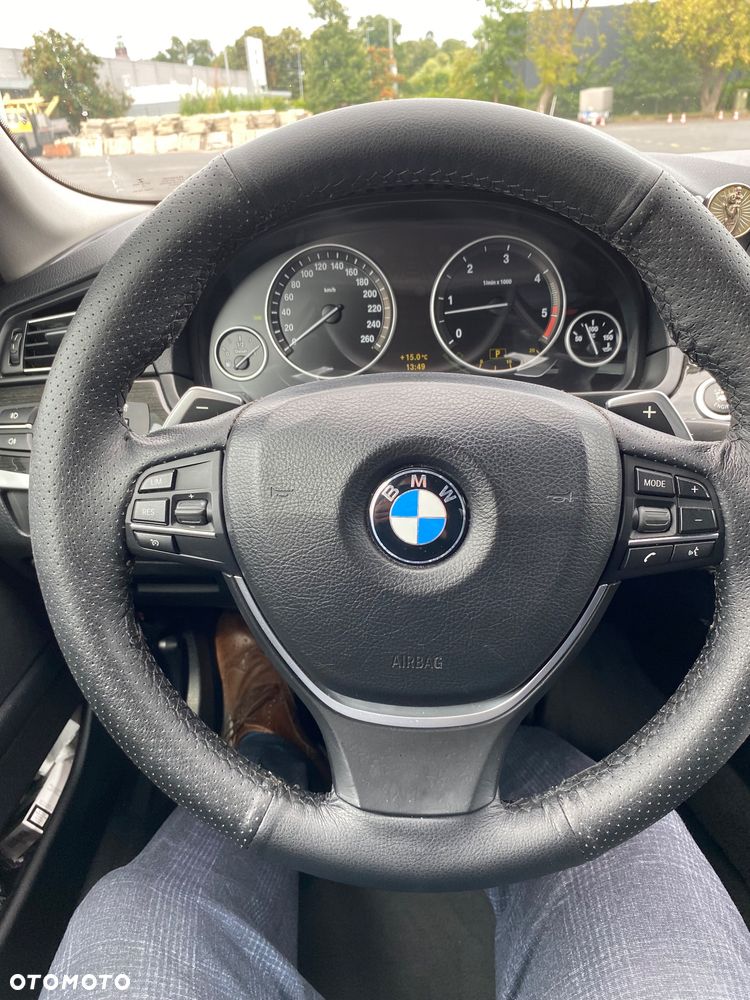BMW Seria 5 525d - 40