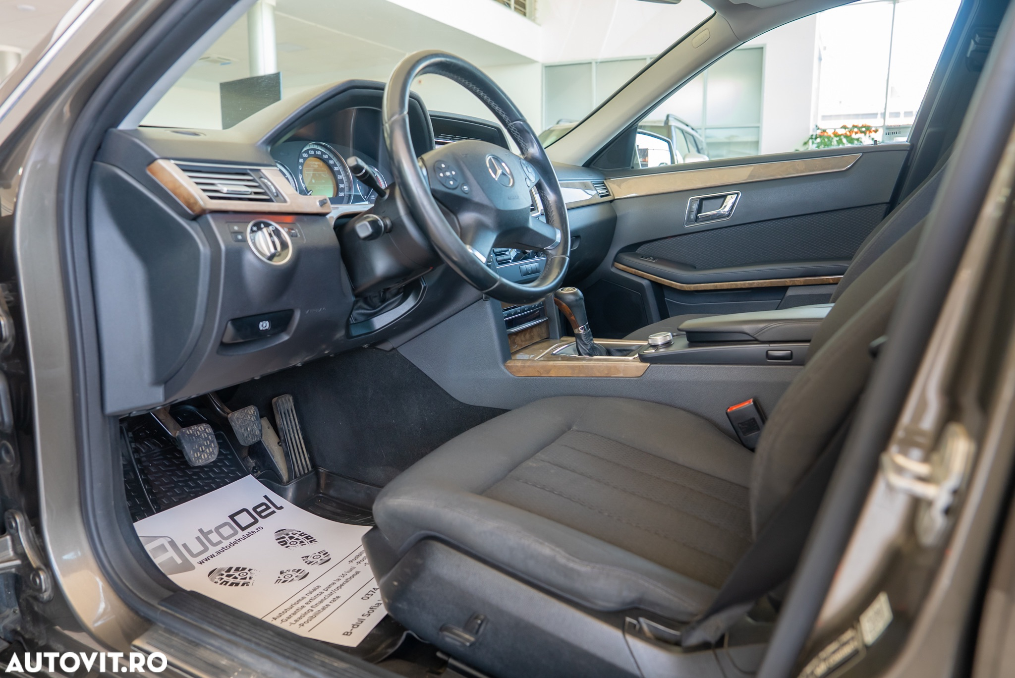 Mercedes-Benz E 200 CDI BlueEfficiency - 14