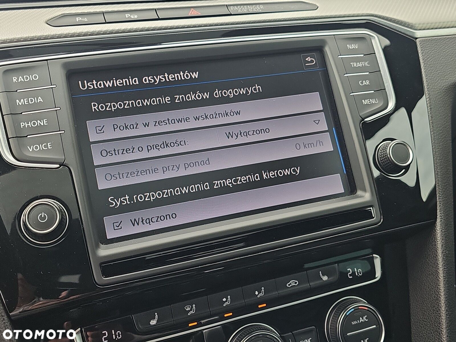 Volkswagen Passat 2.0 TSI BMT 4Mot Highline DSG - 13
