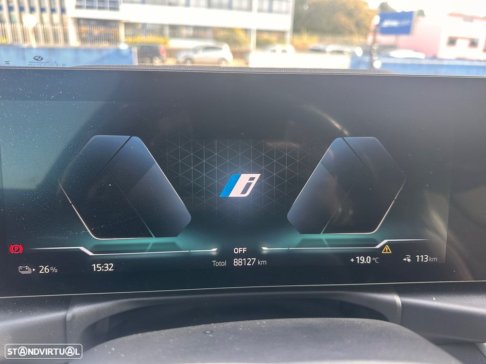 BMW i4 eDrive40 - 27