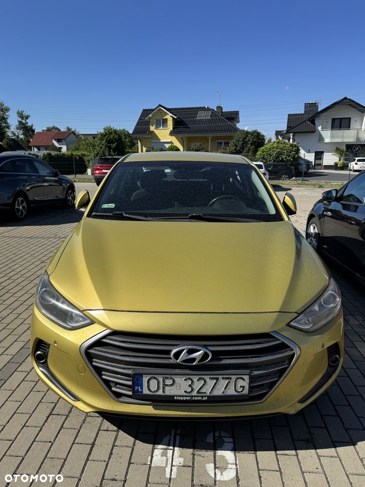 Hyundai Elantra 1.6 CRDi Classic + - 2