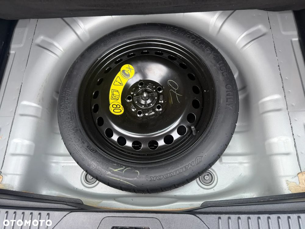 Ford Focus 1.0 EcoBoost Hybrid COOL&CONNECT DESIGN - 29
