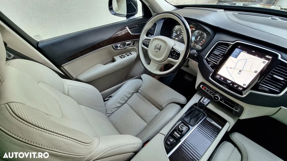Volvo XC 90 D5 AWD Geartronic Inscription - 3