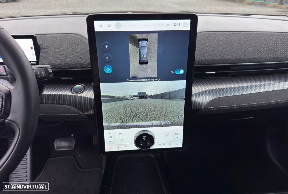 Ford Mustang Mach-E AWD GT - 27