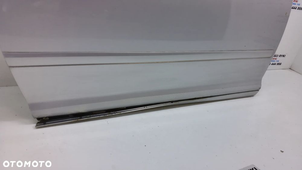 Audi A3 8P 3D Drzwi Prawy Przód LY7W Lusterko - 3