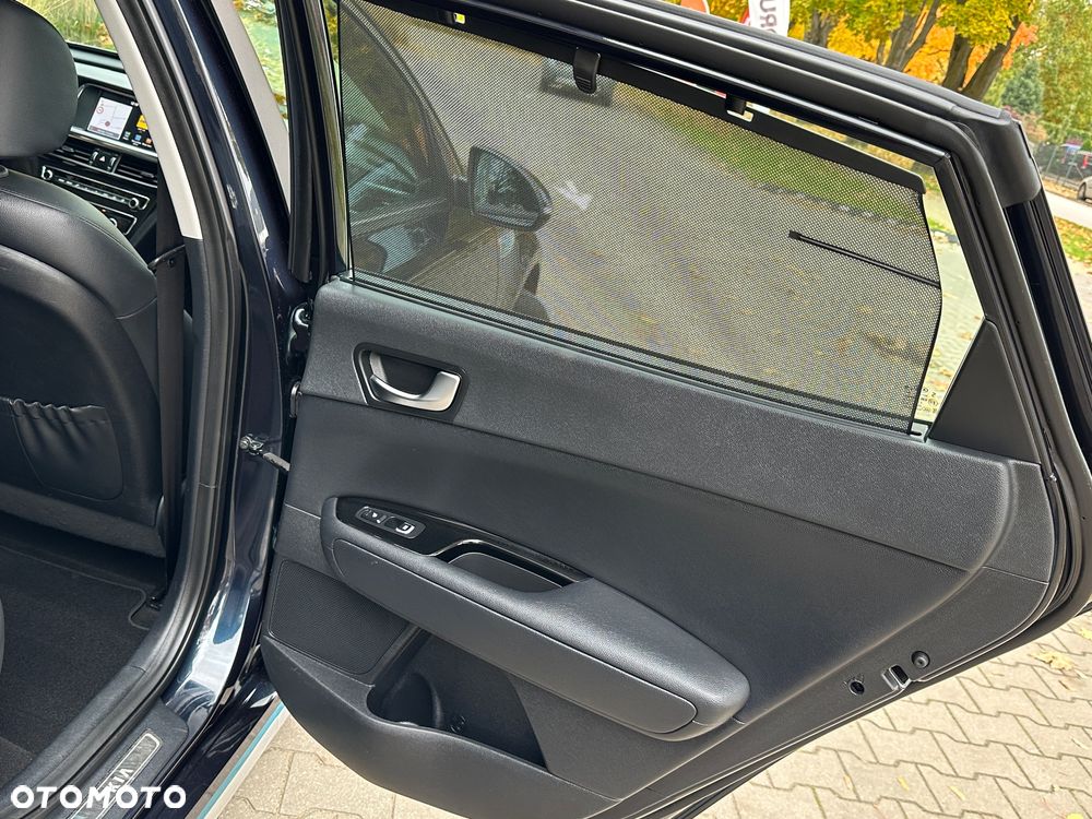 Kia Optima Plug-in Hybrid - 20