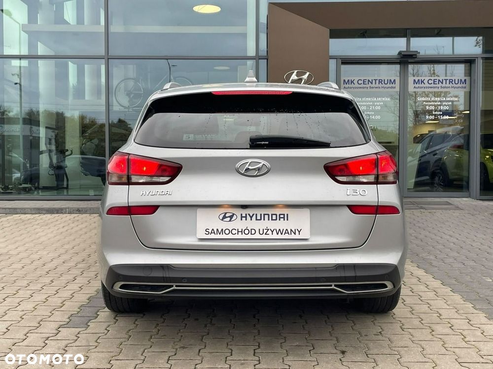 Hyundai i30 1.5 DPI Comfort - 11