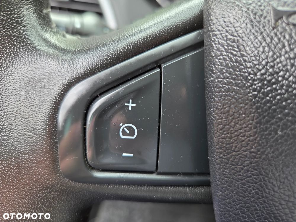Renault Megane ENERGY TCe 115 Start & Stop LIMITED - 39
