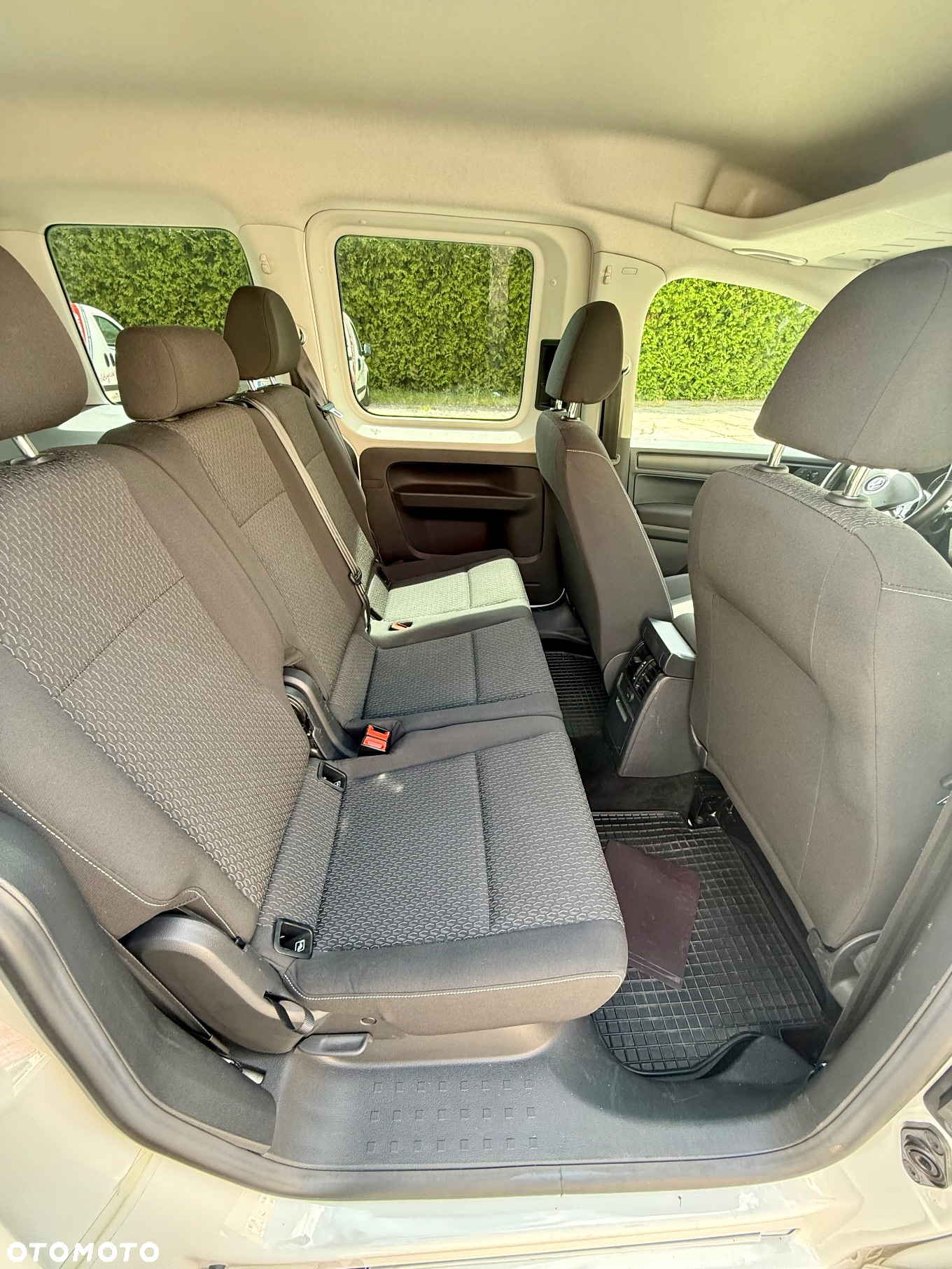 Volkswagen Caddy 2.0 TDI Comfortline - 11
