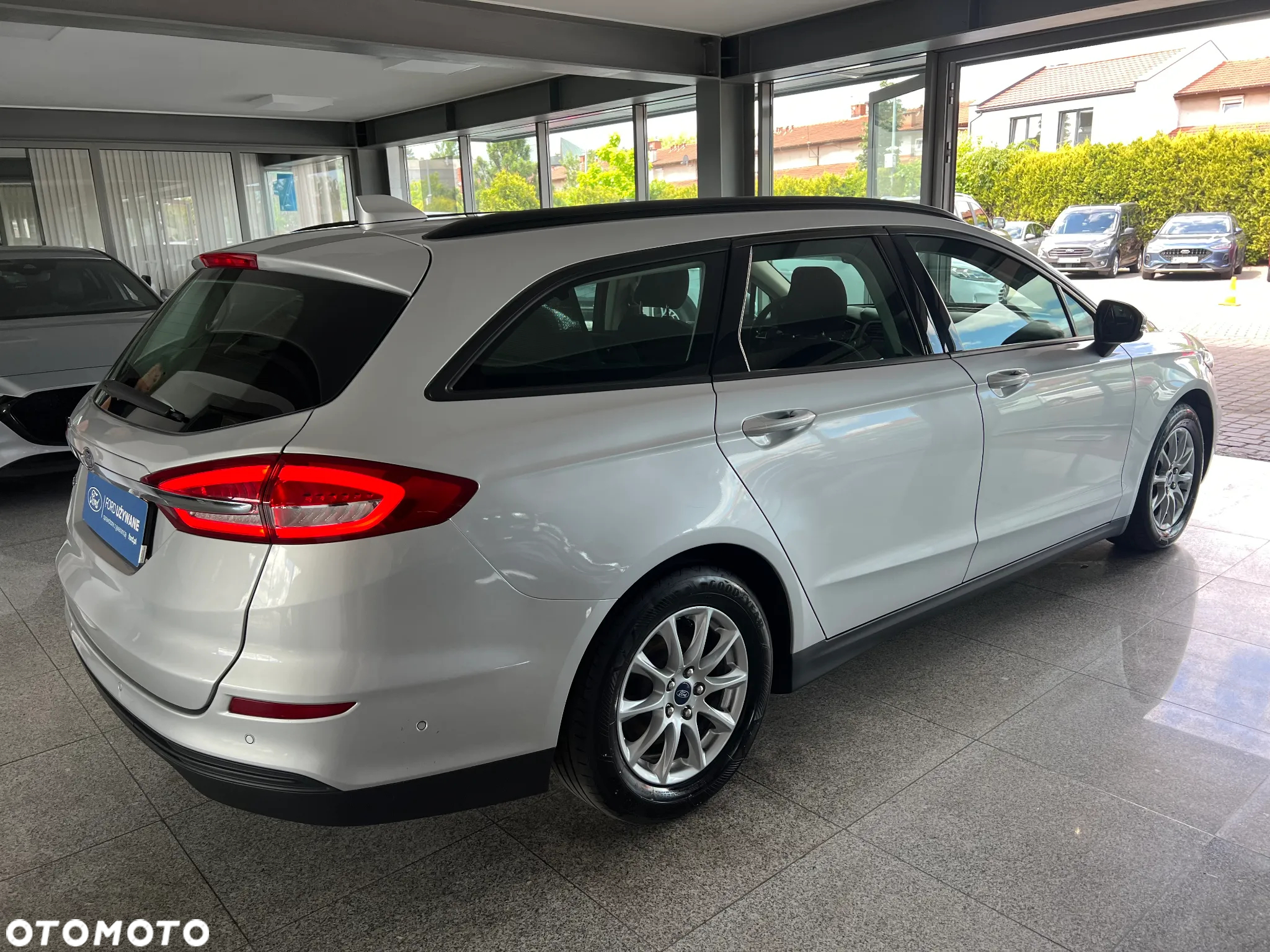 Ford Mondeo 2.0 EcoBlue Titanium - 14