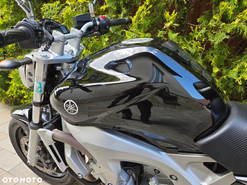 Yamaha FZ6 - 15