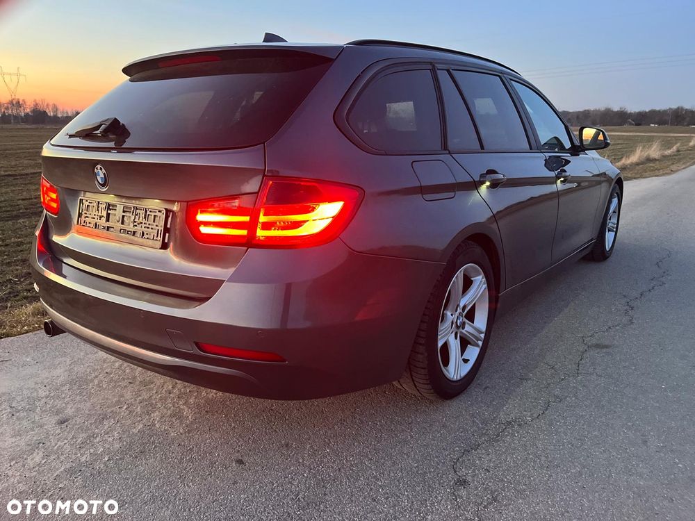 BMW Seria 3 320d Efficient Dynamics - 18
