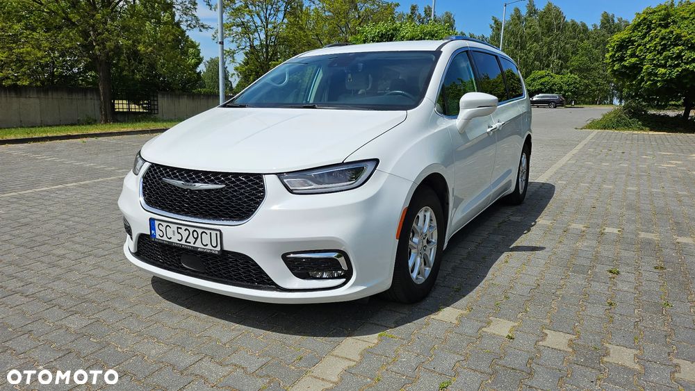 Chrysler Pacifica - 20