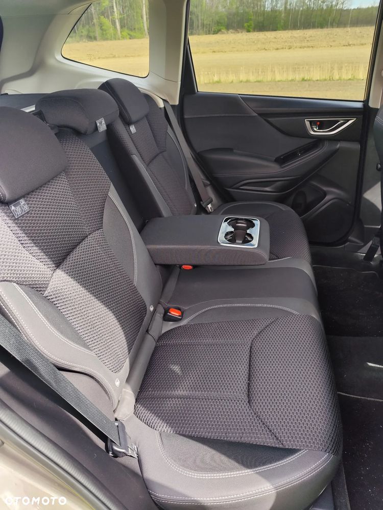 Subaru Forester 2.0 i Exclusive Special (EyeSight) Lineartronic - 11