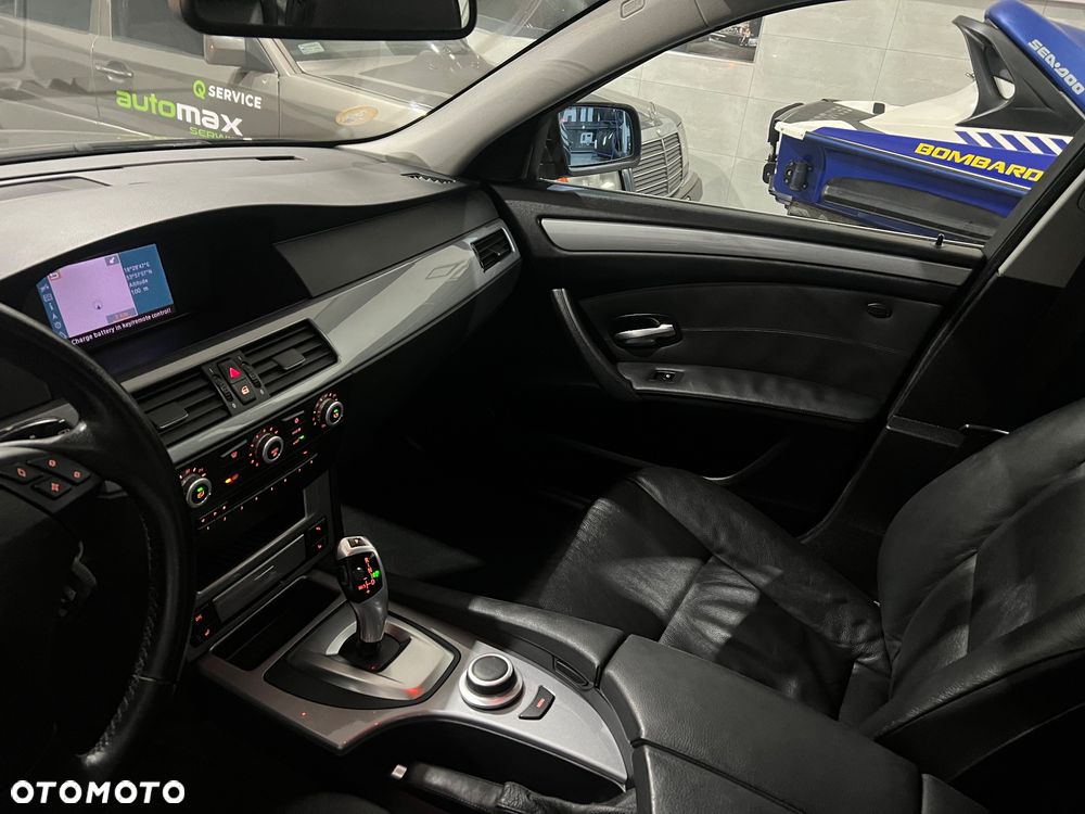 BMW Seria 5 520d Edition Fleet Sport - 14
