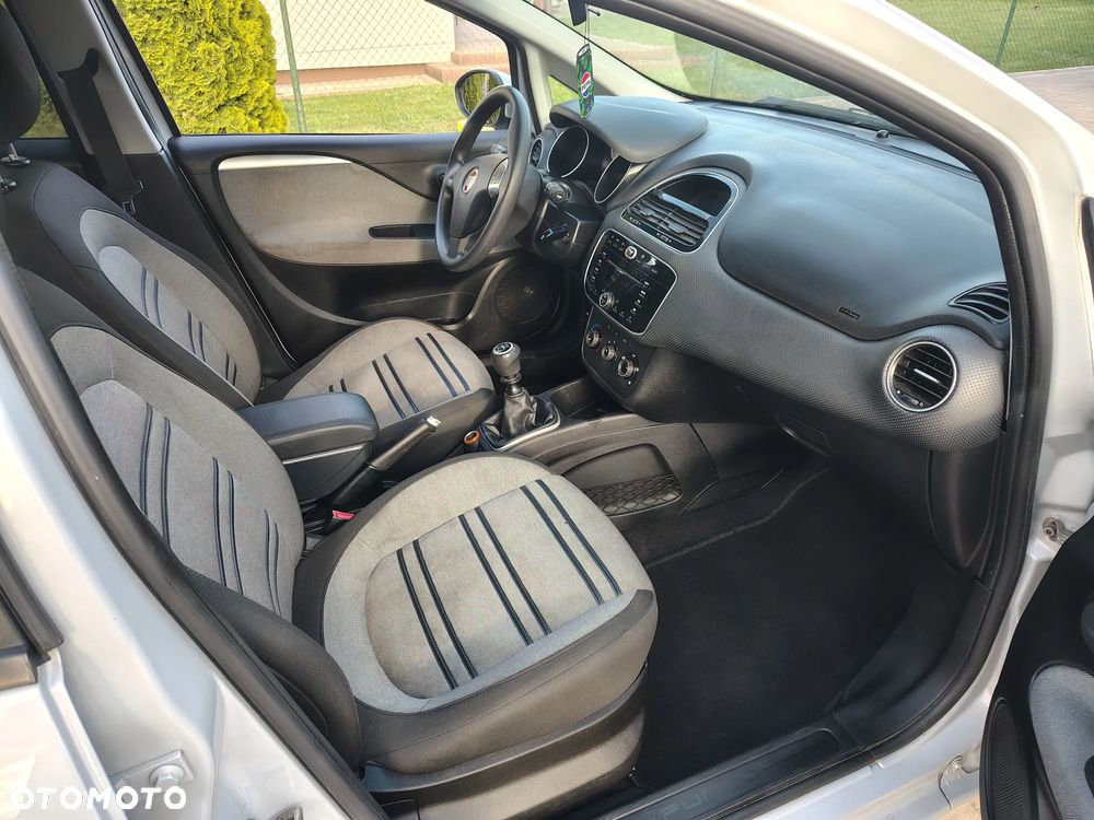 Fiat Punto 1.2 8V - 17