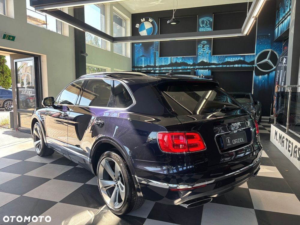 Bentley Bentayga - 4