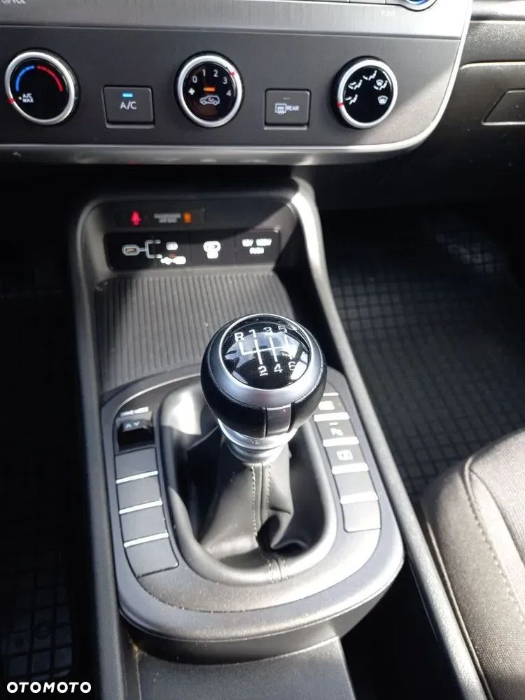 Hyundai Kona 1.0 T-GDI Smart - 24