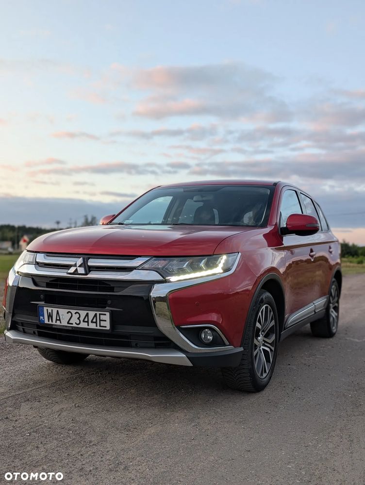 Mitsubishi Outlander - 1