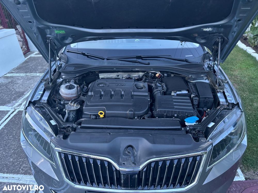 Skoda Superb 2.0 TDI DSG 4X4 Laurin & Klement - 4