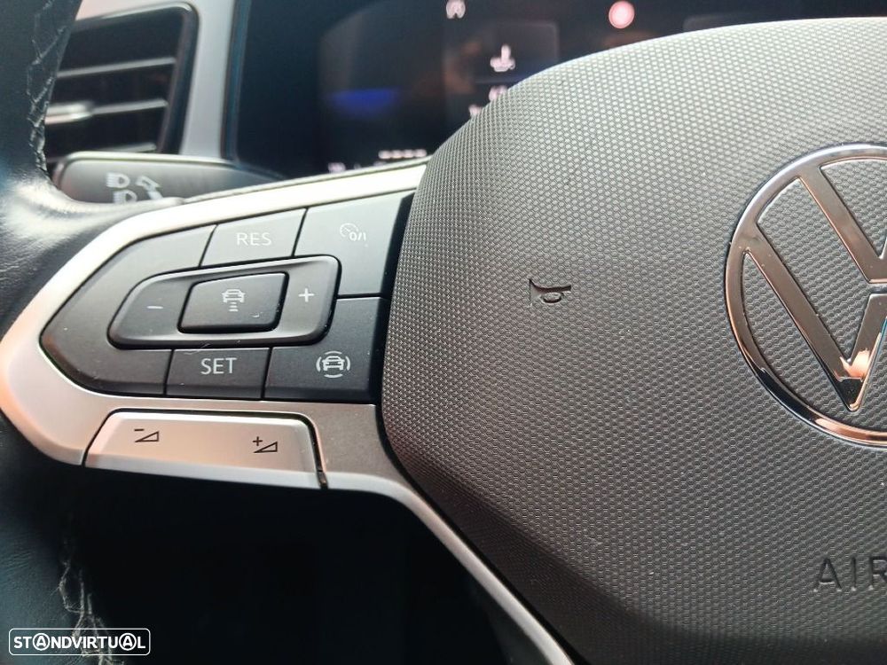 VW T-Roc 1.0 TSI Urban - 16