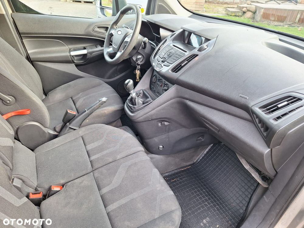 Ford Transit Connect - 12