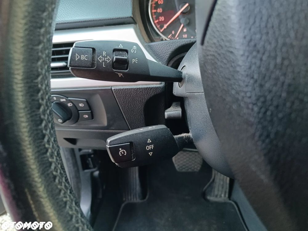 BMW Seria 3 320i Edition Exclusive - 25
