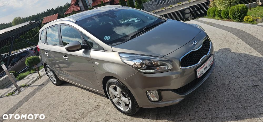 Kia Carens 1.6 GDI L 7os EU6 - 22