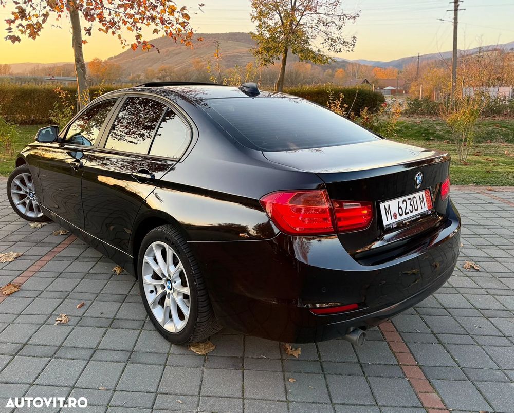 BMW Seria 3 320d DPF Touring Blue Performance Edition Fleet Exclusive - 4