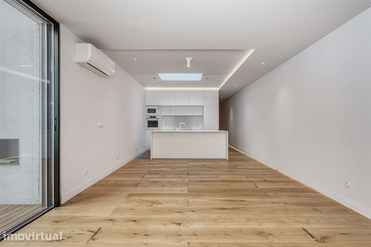 Apartamento T2 renovado, às portas de Alfama, Lisboa. - Grande imagem: 3/33
