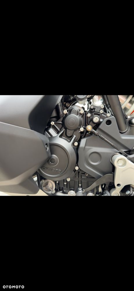 CFMoto 1000 MT-X - 15
