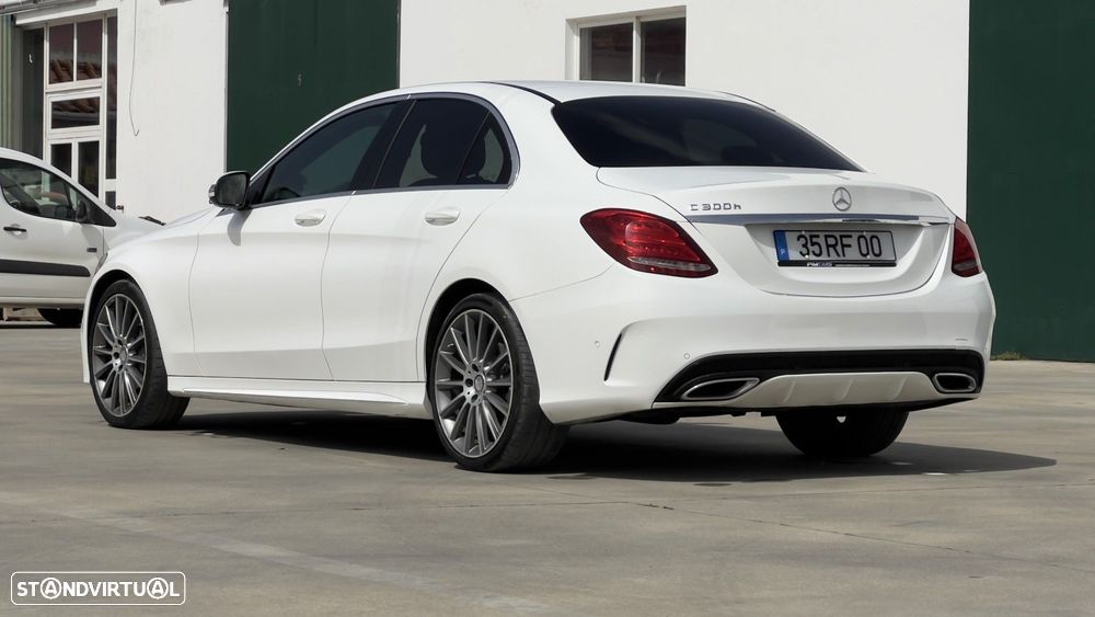 Mercedes-Benz C 300 h AMG Line - 5