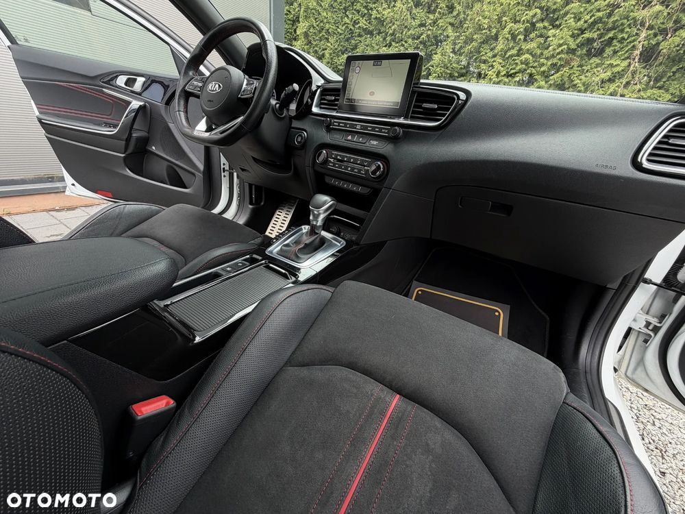 Kia ProCeed 1.6 T-GDI DCT7 OPF GT - 15