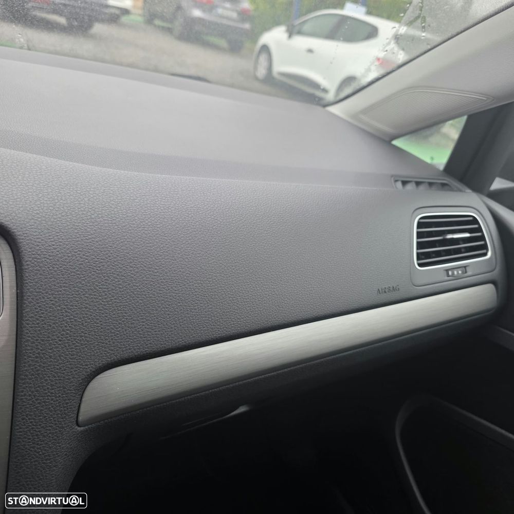 VW Golf Variant 1.6 TDi GPS Edition - 28