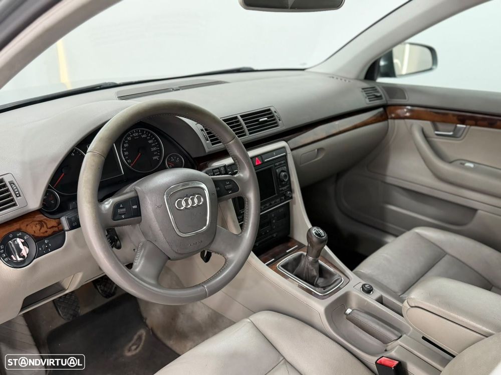 Audi A4 Avant - 7
