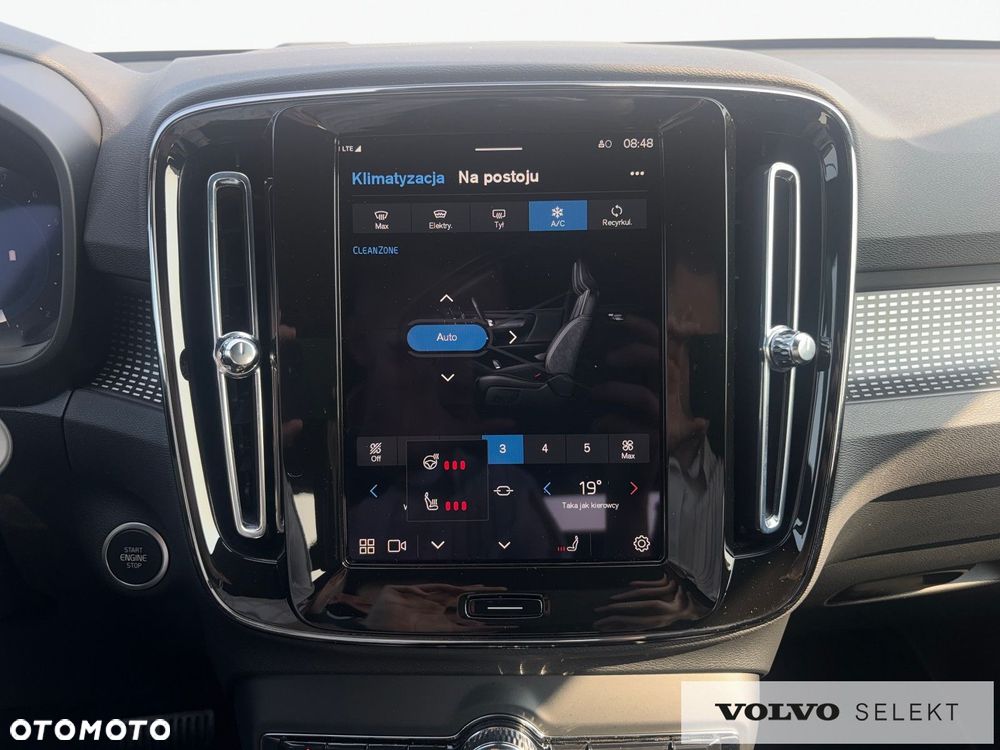 Volvo XC 40 - 25