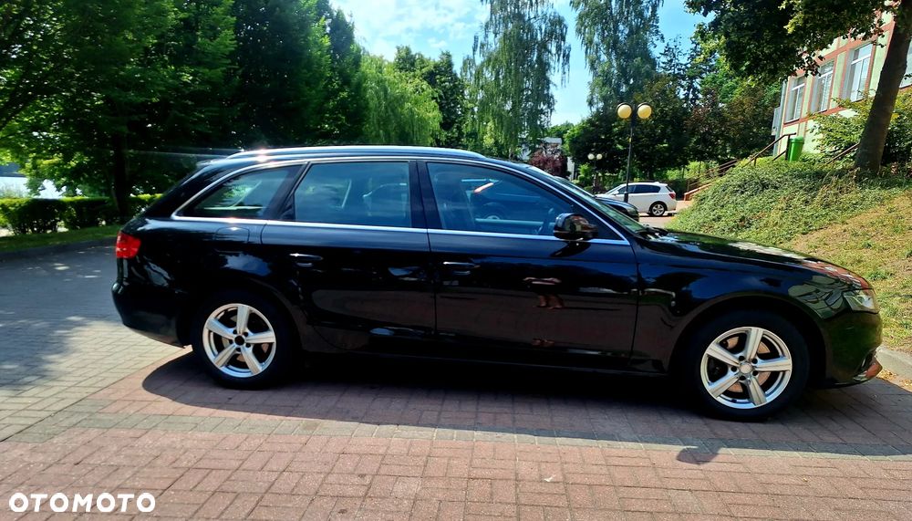 Audi A4 Avant - 4