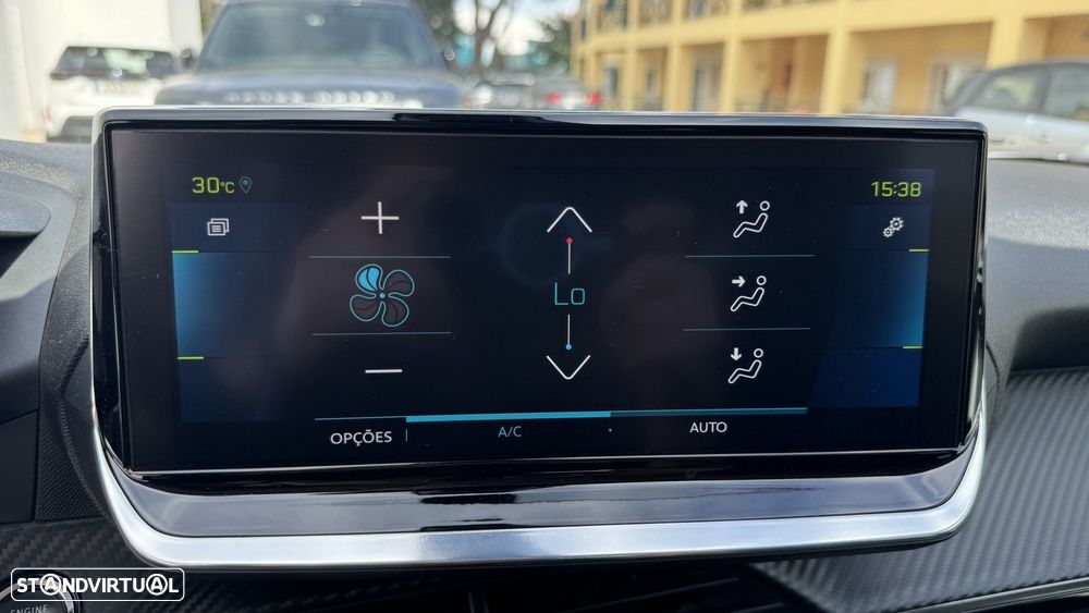 Peugeot e-2008 50 kWh Allure Pack - 15