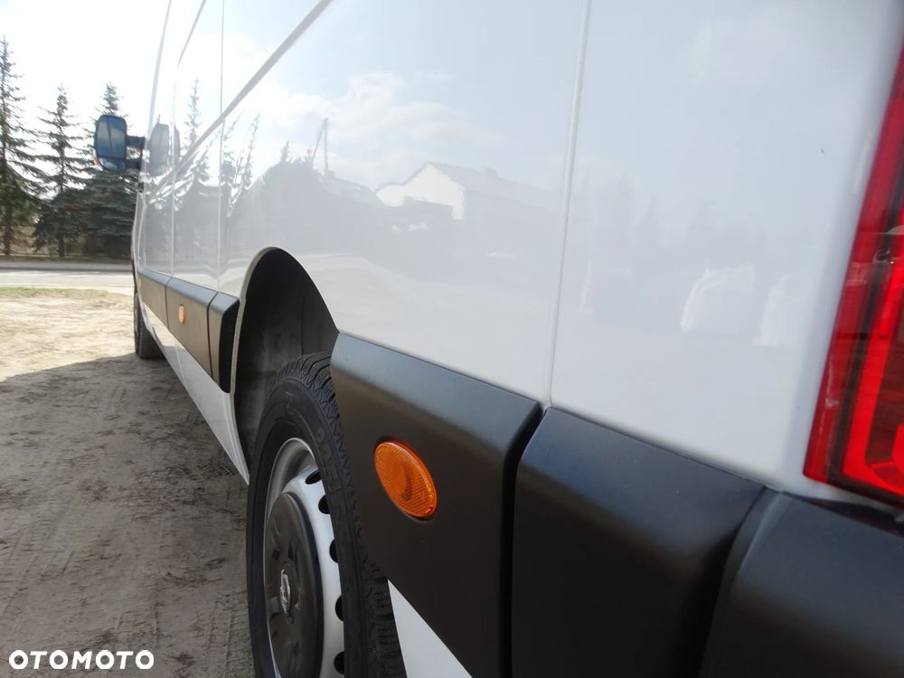 Opel Movano - 12