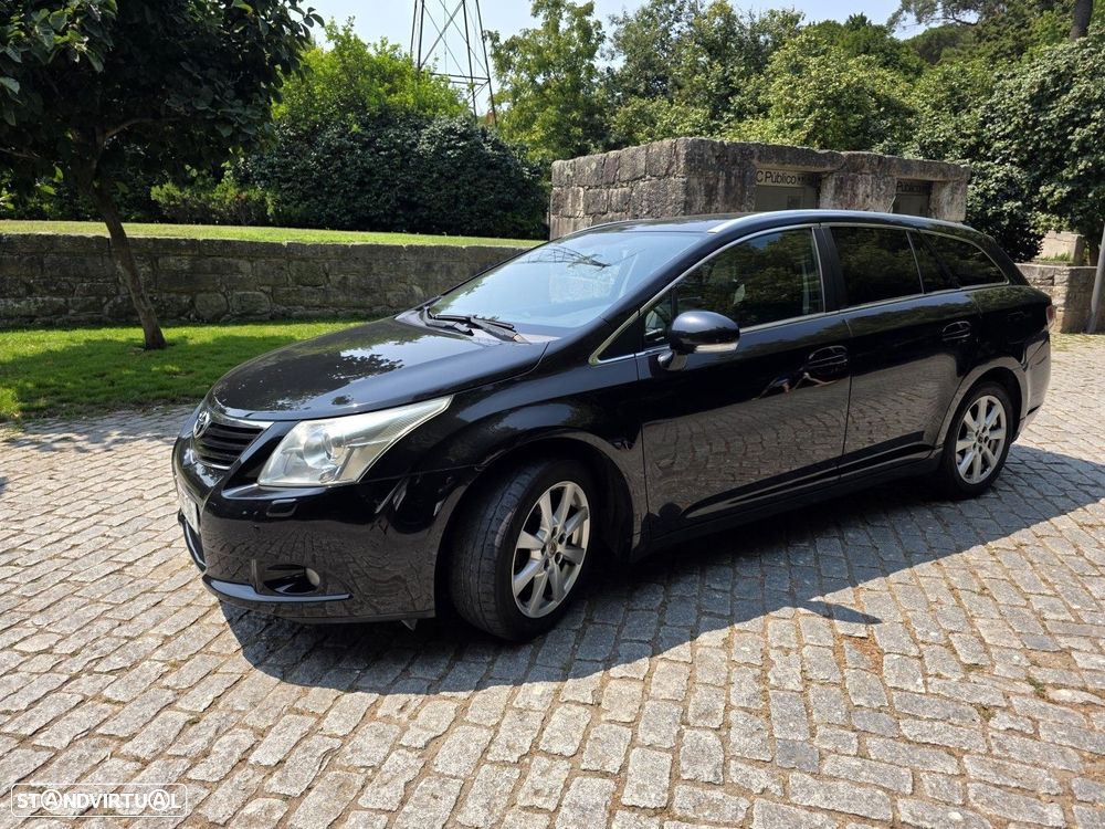 Toyota Avensis SW 2.0 D-4D Exclusive +Pele+GPS - 2