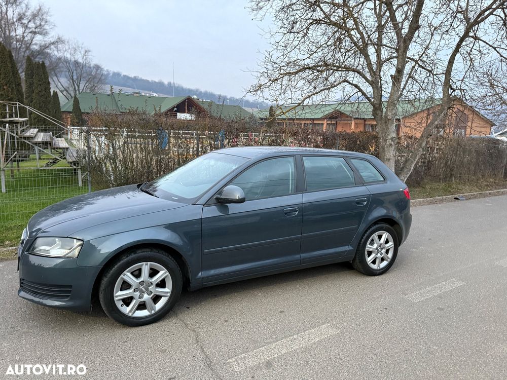 Audi A3 2.0 TDI Sportback DPF S tronic Ambiente - 5