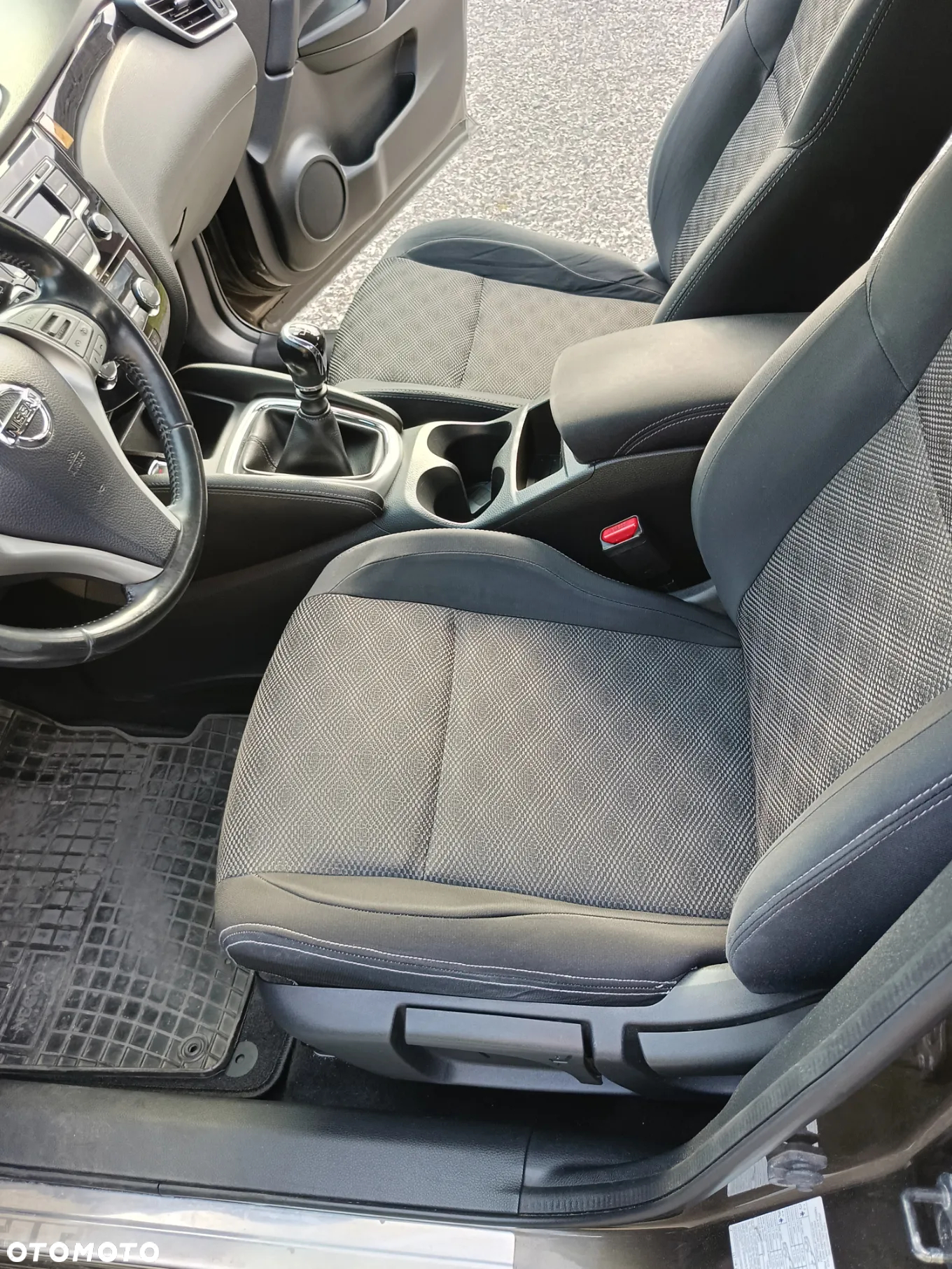 Nissan Qashqai 1.2 DIG-T Acenta - 28