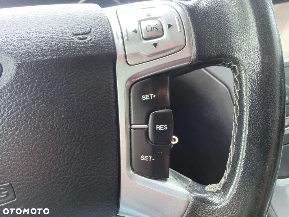 Ford Mondeo - 27