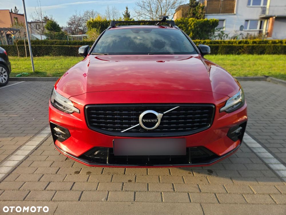 Volvo V60 B3 B R-Design - 1