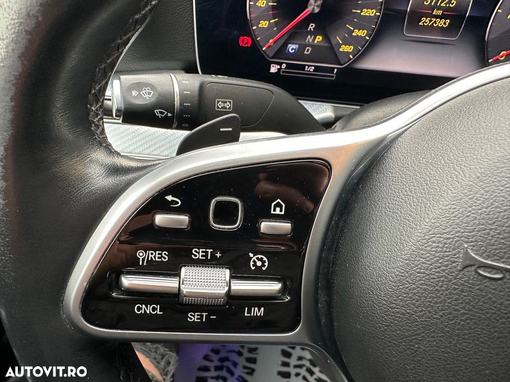 Mercedes-Benz E - 19