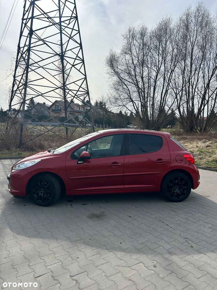 Peugeot 207 2007 photo 4