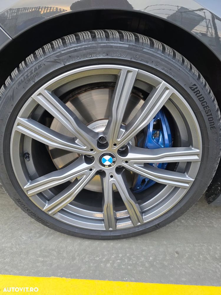 BMW M8 M850i xDrive - 31