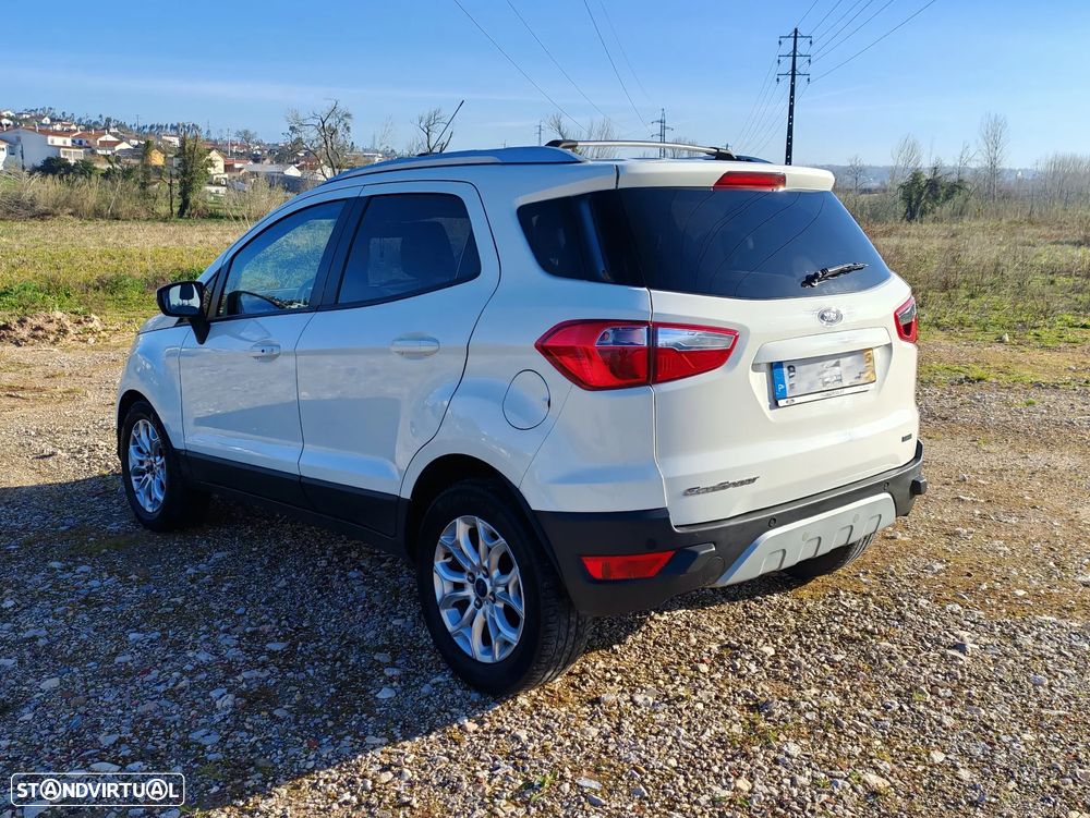 Ford EcoSport 1.0 EcoBoost Titanium - 4