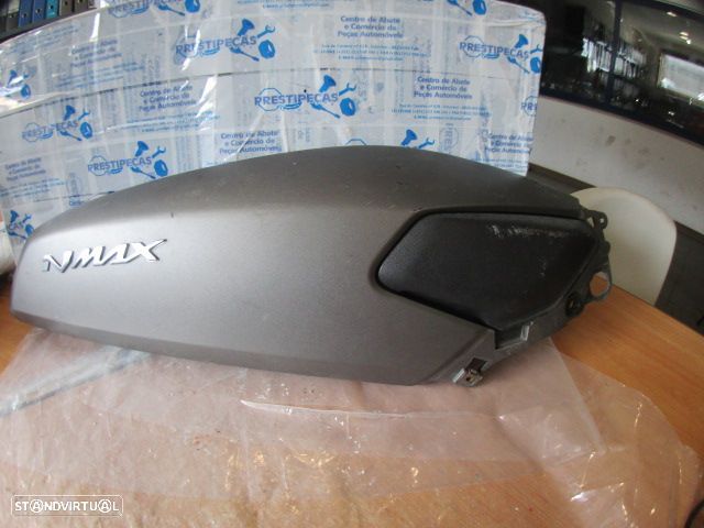 Grelha Friso 2DPF172100 YAMAHA NMAX 2018 125CC     CINZENTA DRT TAMPA LATERAL - 1