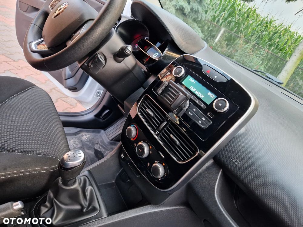 Renault Clio 1.2 16V Life - 26